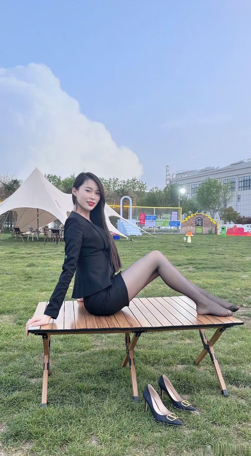 小姨子和我在一起的第一个周末哈哈哈哈哈