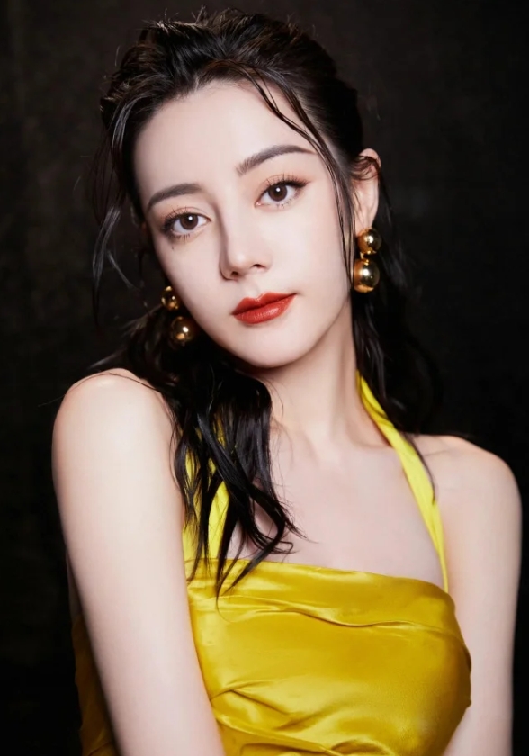 从小美到大，迪丽热巴就是老天爷赏饭吃啊