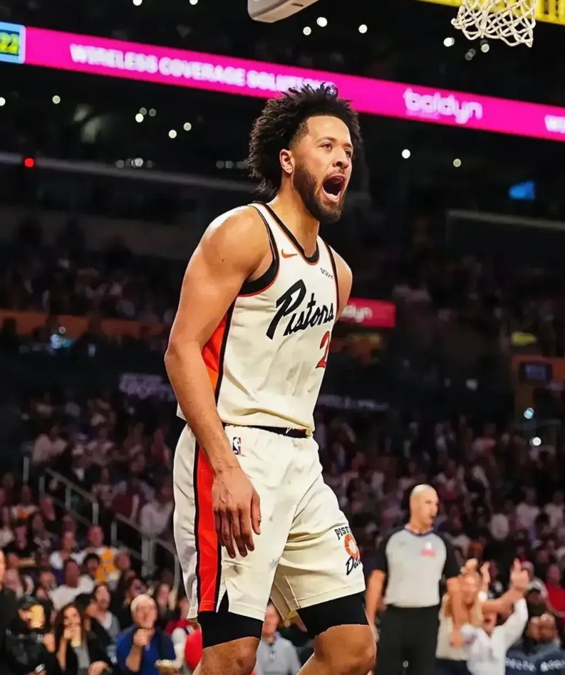 这都能赢球？康宁汉姆爆砍29+11+10失误另类三双战胜老鹰！

老鹰真是联盟“