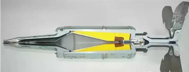 为啥绝大多数国家搞不出原子弹的原因：缺乏工业基础。就算是用“土法”手搓，也得有点