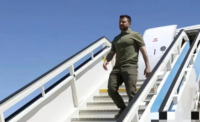 乌克兰防空真崩了！泽连斯基亲自出马德国乞求远程武器。
泽连斯基真想把战争搞大，自