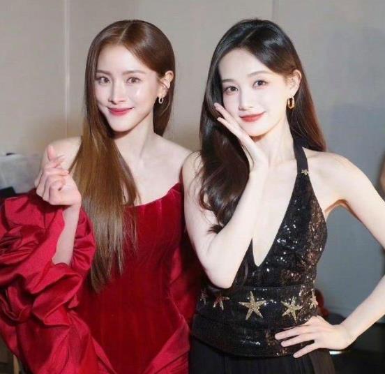 泰星小水凭借《初恋这件小事》走红，以清新形象收获大批粉丝。李一桐出道后在多部剧中