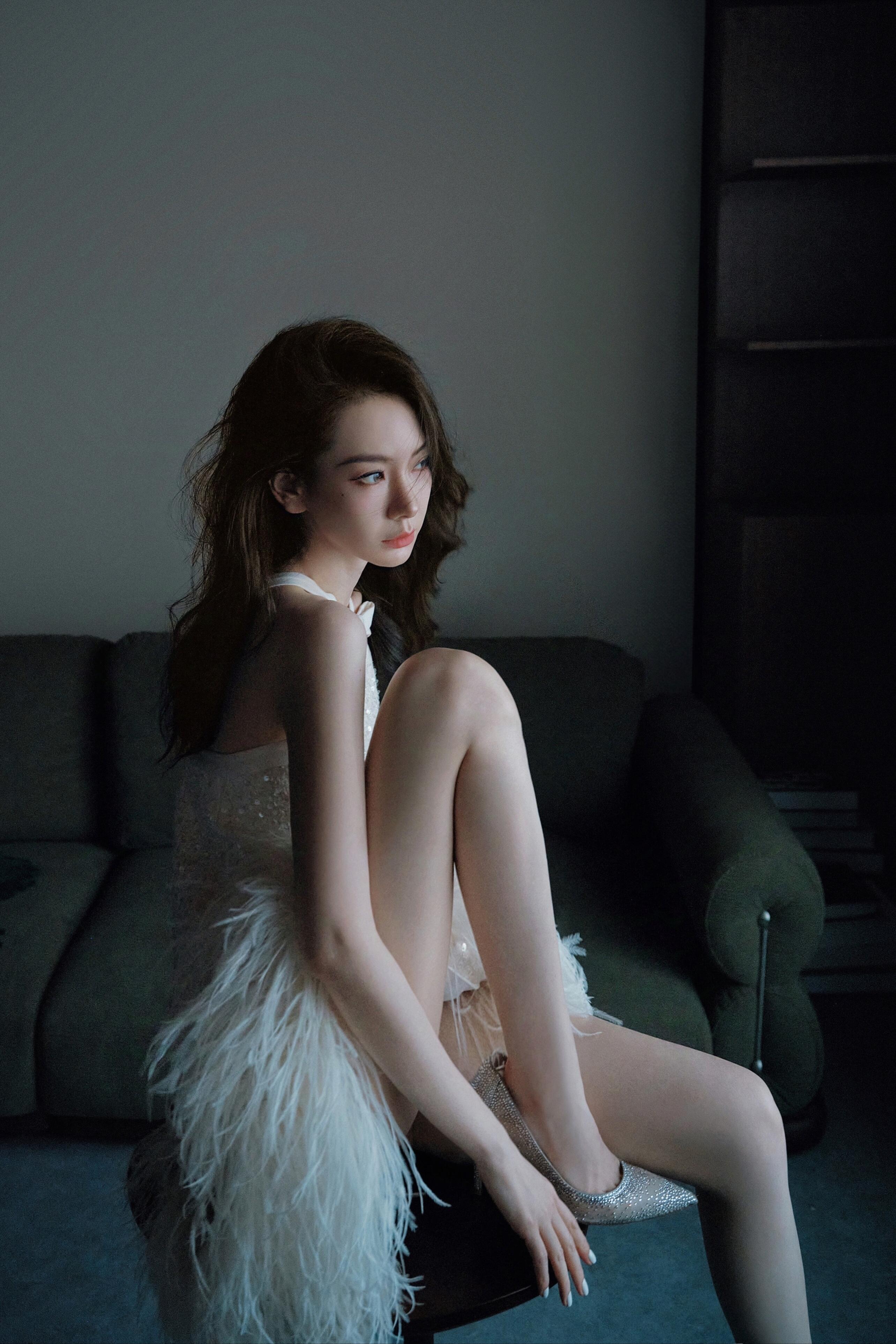 时尚辣妈戚薇，穿搭引领潮流