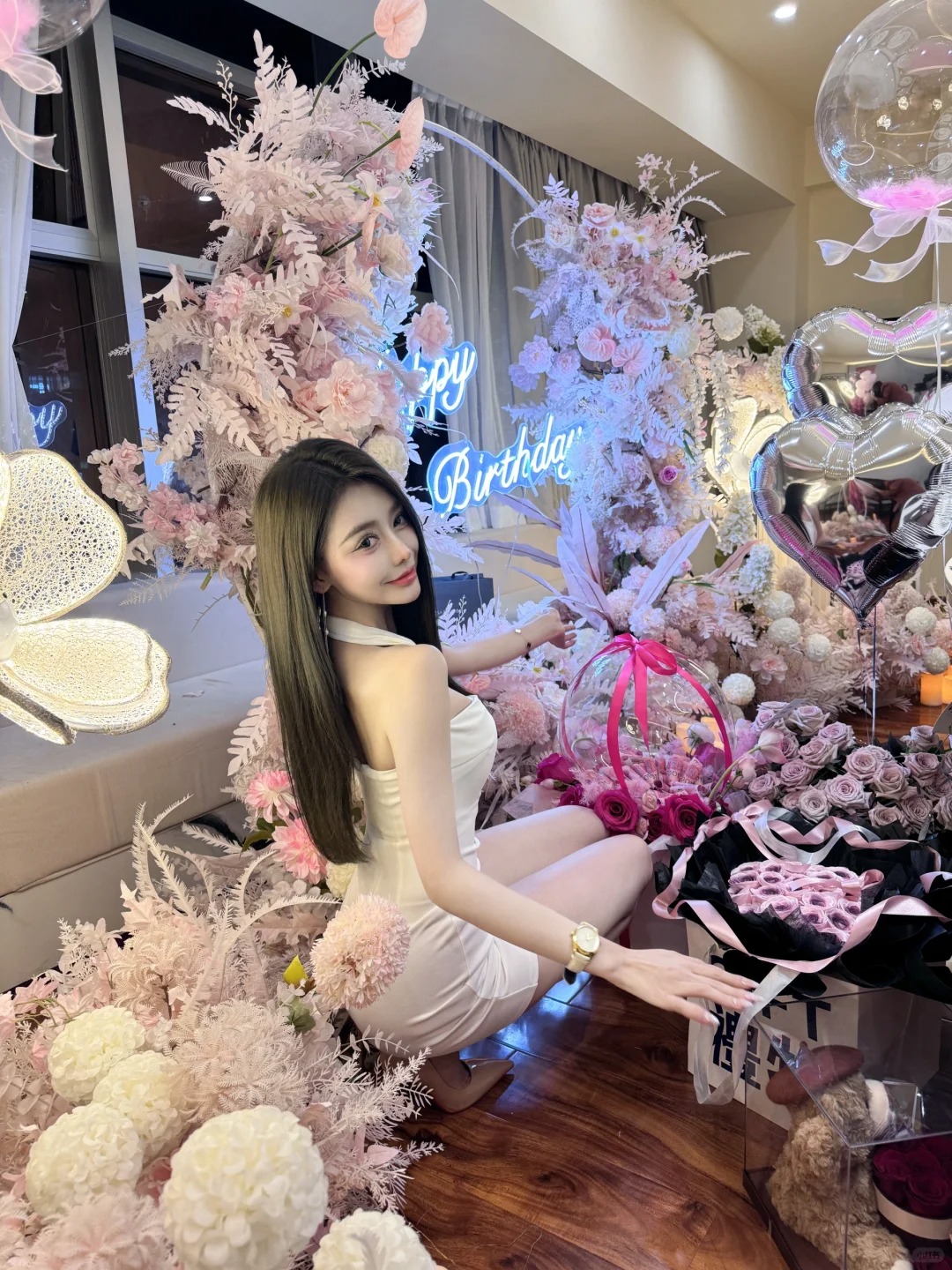 在贵阳！！被花花包围
永远18岁计划启程啦～