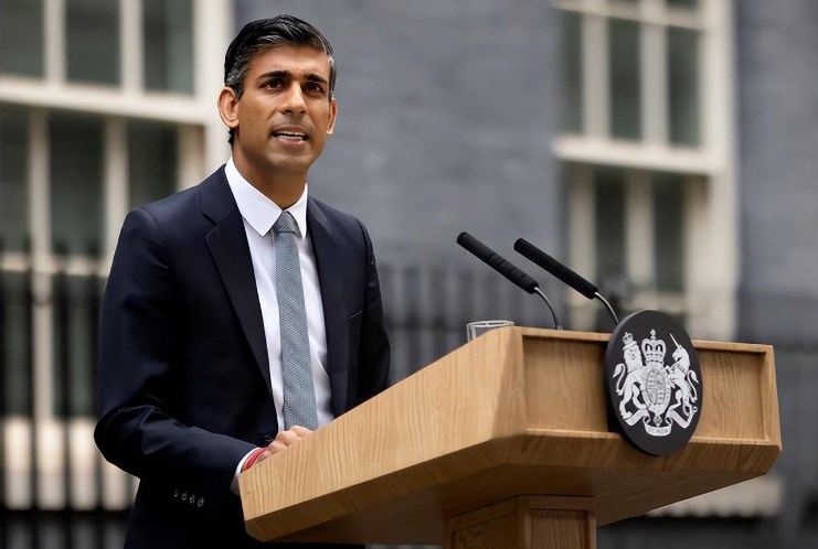 出来混迟早是要还的！英国船只企图“障眼法”蒙混过关，遭胡塞武装数枚导弹袭击。2月
