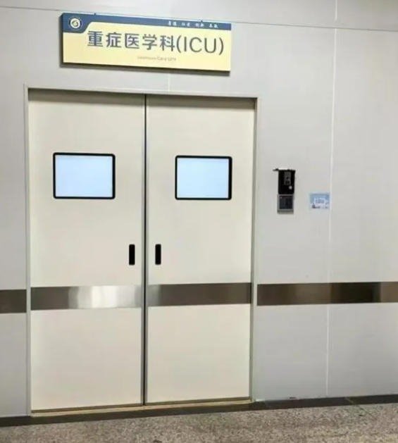 刚发生的真人真事！朋友脑干出血送去医院入lCU，他外地的儿子赶到，看到第一天费用