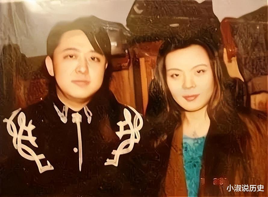 春晚爆红后，她洗完澡从23楼一跃而下，临终时说：妈，我好后悔（微信打字九宫格怎么设置）-第17张图片-九妖电影