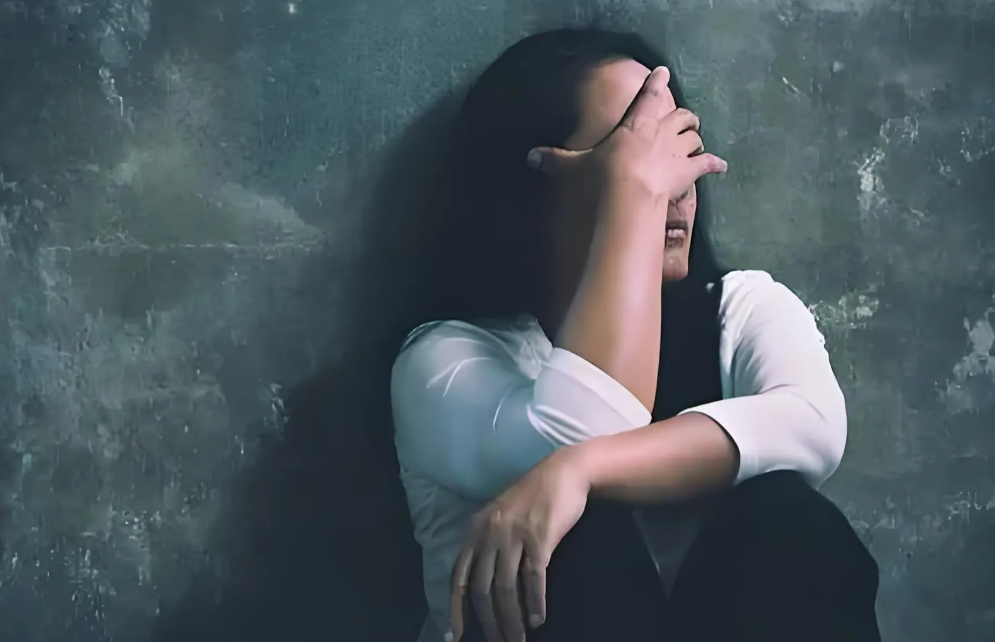 如果你被背叛 这3件事一定 越早知道越好
一、他说什么不重要，他做什么才重要
他