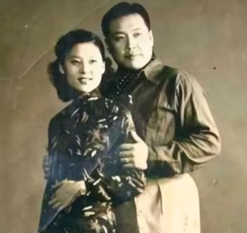 1936年，袁世凯的女儿大婚，进入洞房后，新郎兴致全无，怒骂新娘：“你个残花败柳