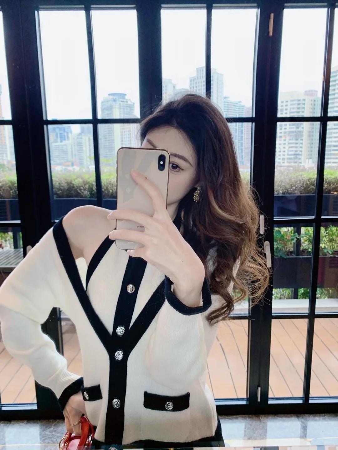 ✨小香两件套太美噜！
球球不要再降温了！发完照片冬眠去了