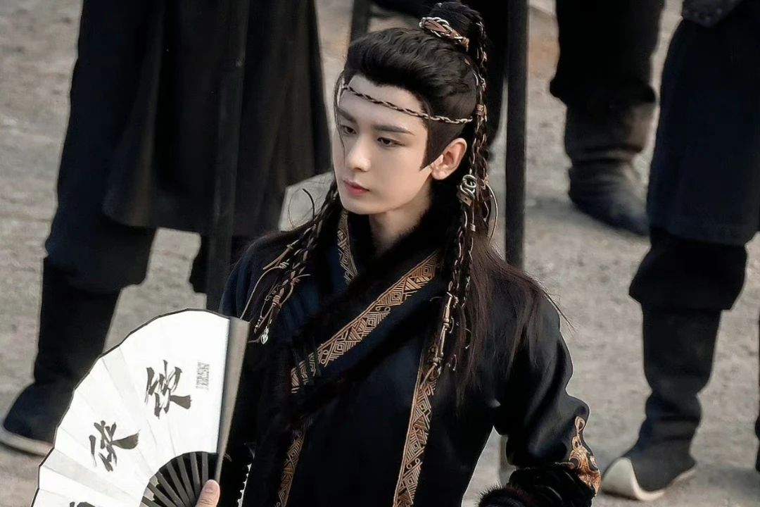 成毅即将开启霸屏模式，手握四部待播剧，部部不输《莲花楼》（成毅上映新剧在哪看）-第17张图片-九妖电影