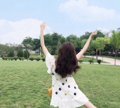 无法解释的玄学，你细品:
1.女不过七七，男不过八八。
2.早上不借钱，晚上不看