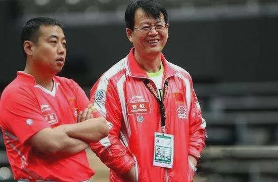 
 
 
贺晓龙公开力挺吴教练，矛头直指国乒内部问题。那句“谁毁根基就砸谁的锅”