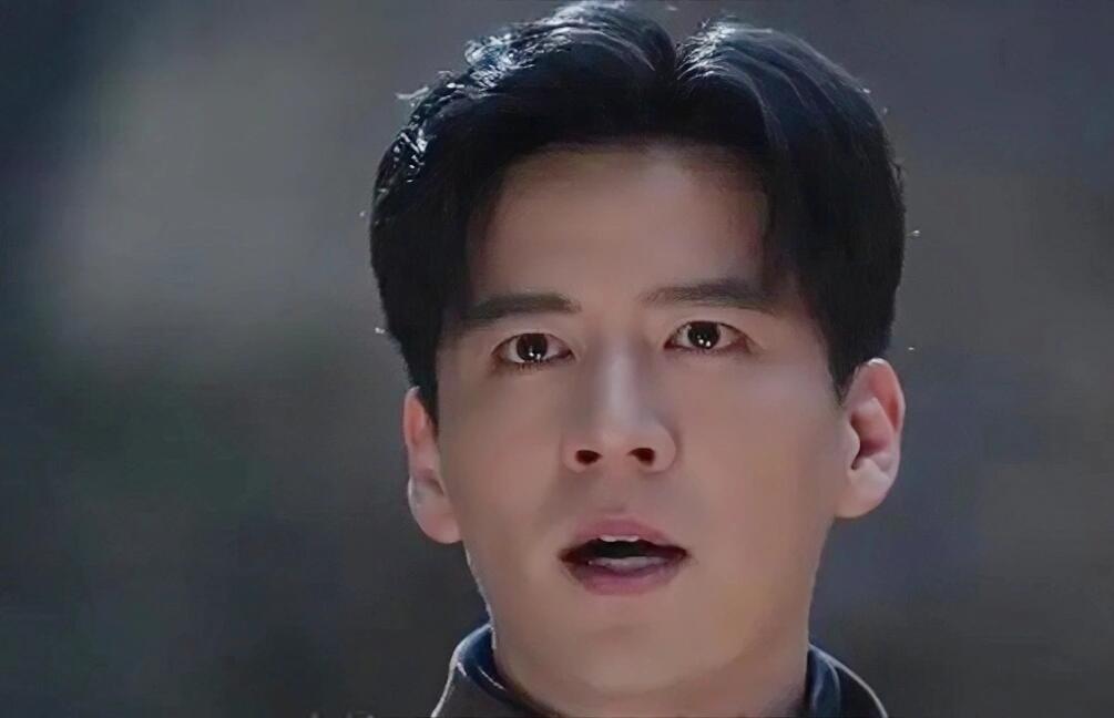 吴邪等人一直对冯拥有天杖钥匙之事深感困惑