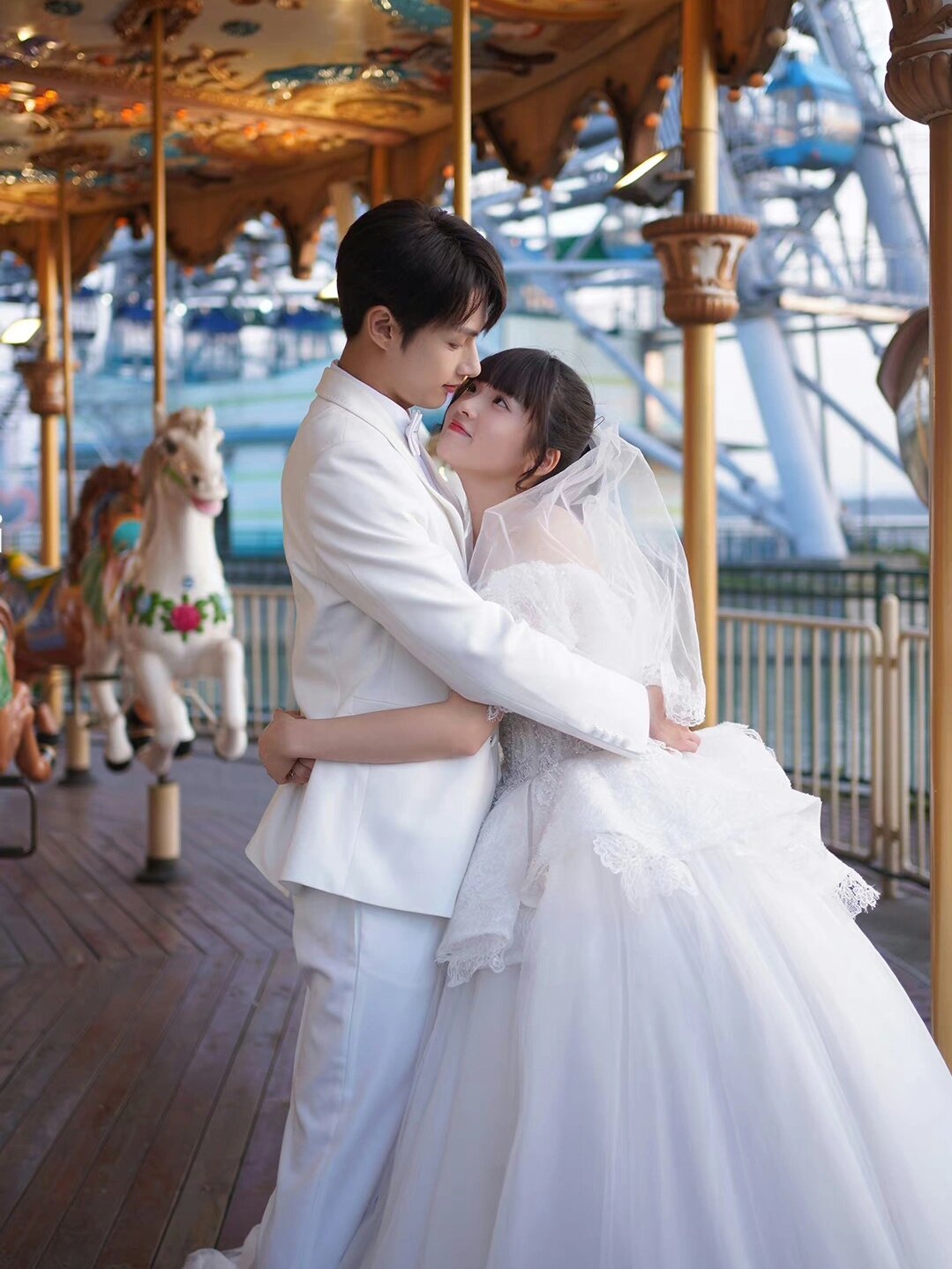 青梅竹马相爱相杀，一口气追到大结局