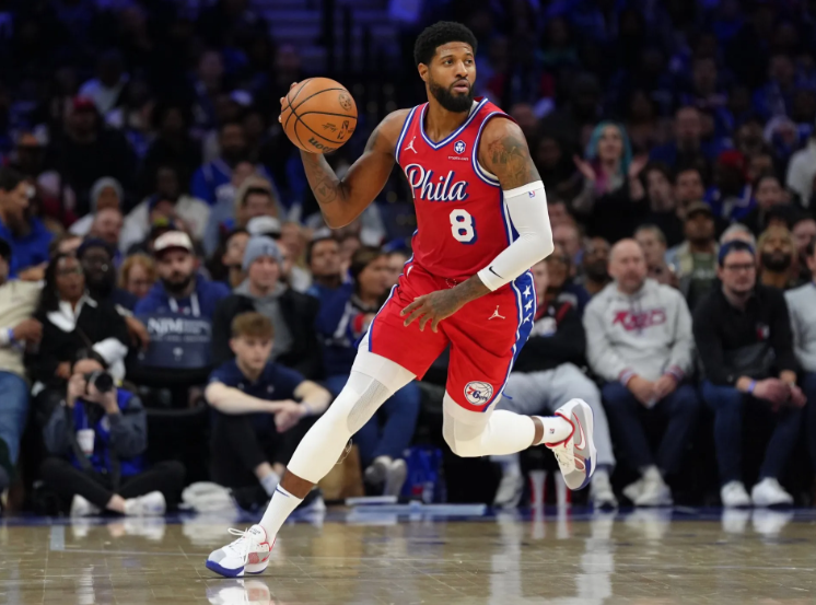 薪水同样都是4921万，看看这4位球员的表现都有什么不同

1，布克——薪水49