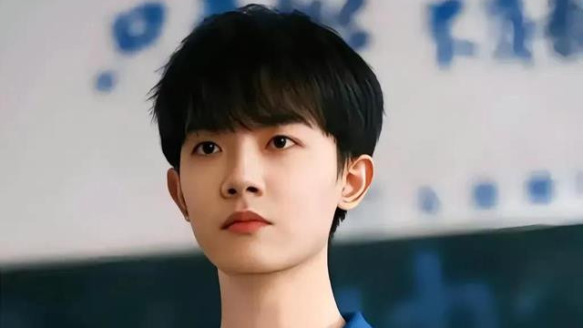 自导自演？李明德自曝身份信息被售卖！网友越来越反感，消停点