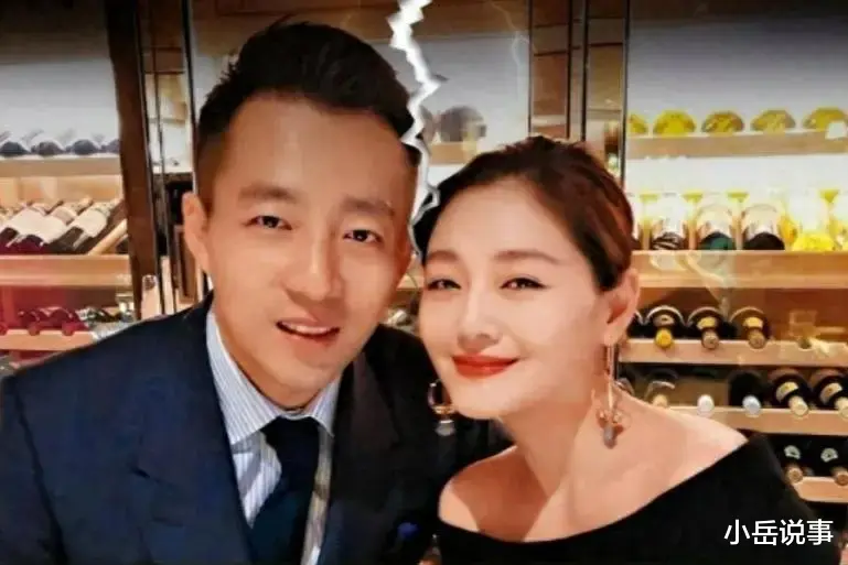 大S具俊晔电梯亲密合照,仍有少女感,疑故意公开,与汪小菲比着秀恩爱(大s演戏视频)-第1张图片-九妖电影 大S具俊晔电梯亲密合照,仍有少女感,疑故意公开,与汪小菲比着秀恩爱(大s演戏视频)-第1张图片-九妖电影