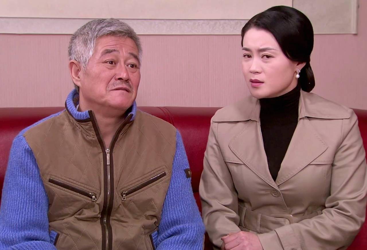 那年，赵本山把貌美如花的关婷娜喊到办公室:“小关啊，我想让你做我的御用老伴，你可