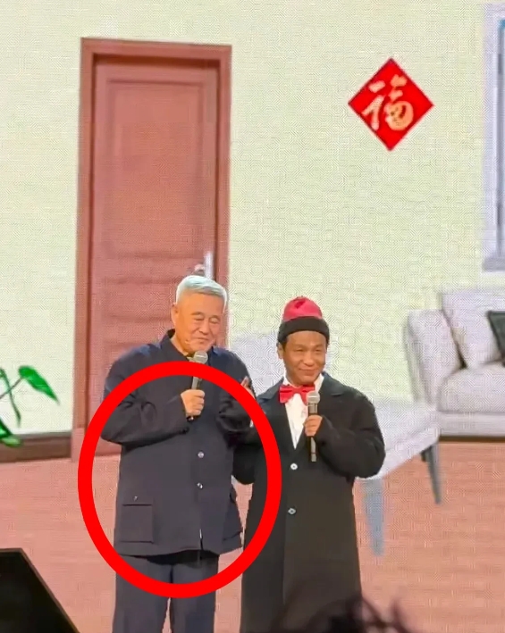 赵本山的小品，一个细节就能让我哭死！
我就说为什么赵本山老师，时隔十几年一点变化