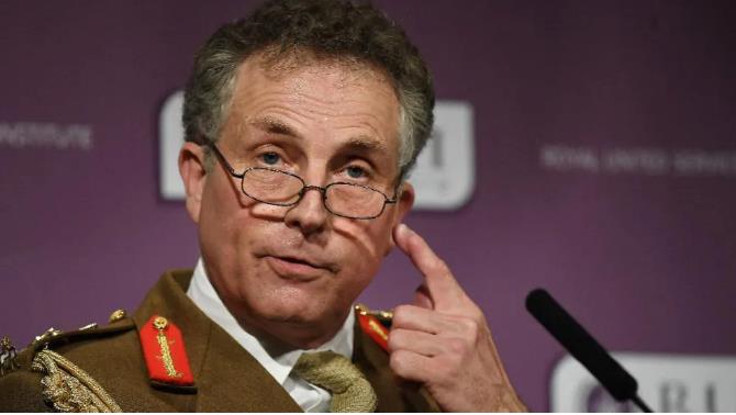 太突然了！
英国刚刚正式宣布！
当地时间7月24日，英军总参谋长突然宣布，英国必