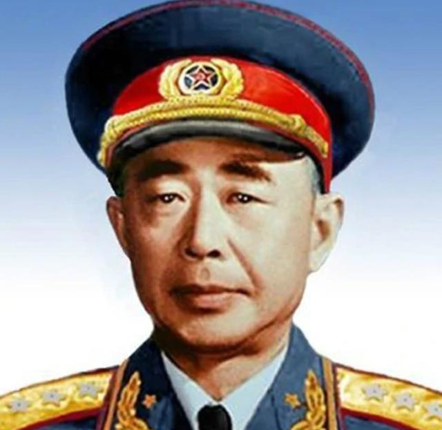 陈明仁起义前夕，智保家人，彰显英雄本色
