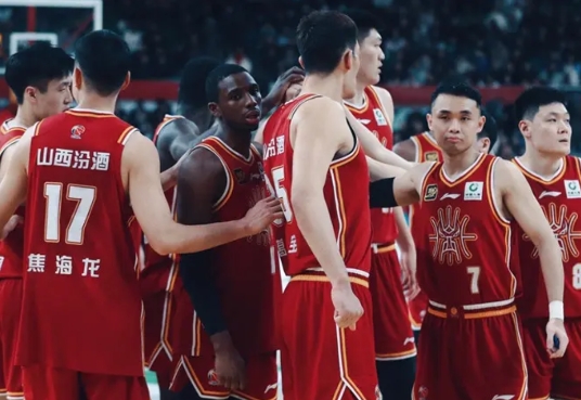 CBA最大黑马“秘密武器”，新星击败6位国手，唯独未能胜1人
25岁的山西男篮内