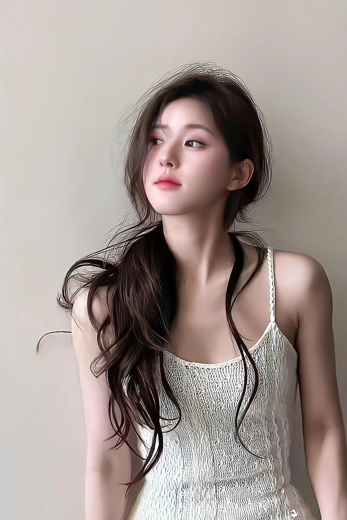赵露思整容疑云：造型师揭秘，是妆容原因