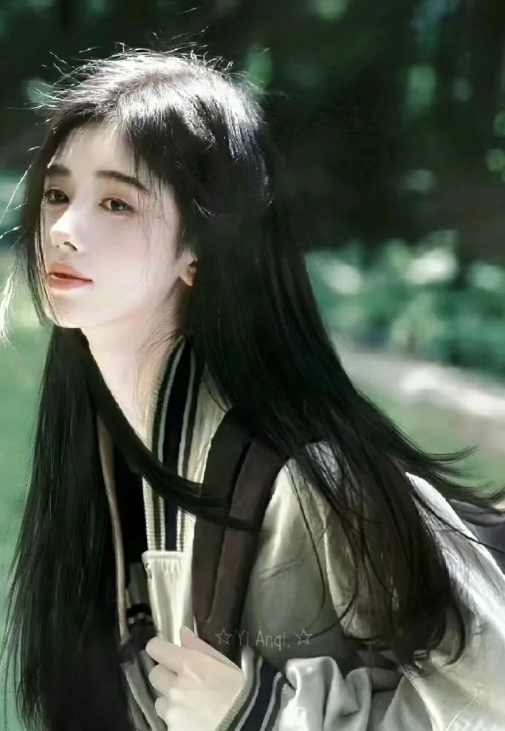 鞠婧祎这组照片真是清新脱俗