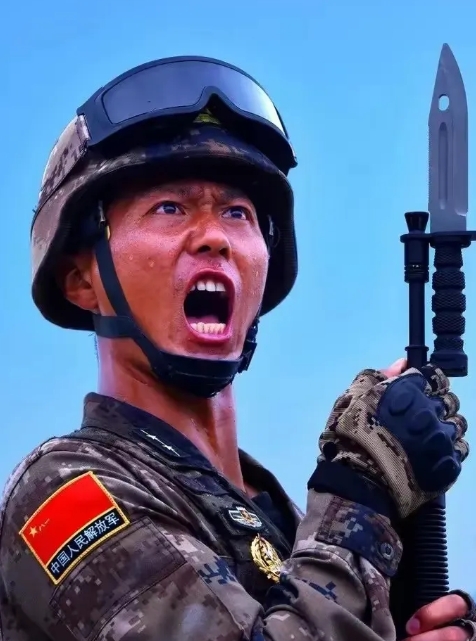 不言自威的中国海军士兵太赞了！那爱憎分明的锐利眼神，尽显威严，足以令敌人胆寒！