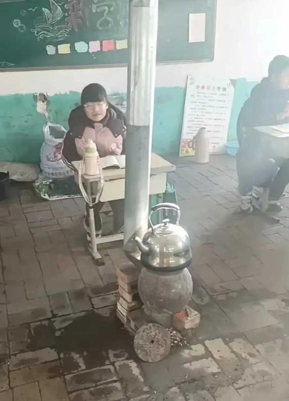 据说这是吉林某乡村小学，你敢信不