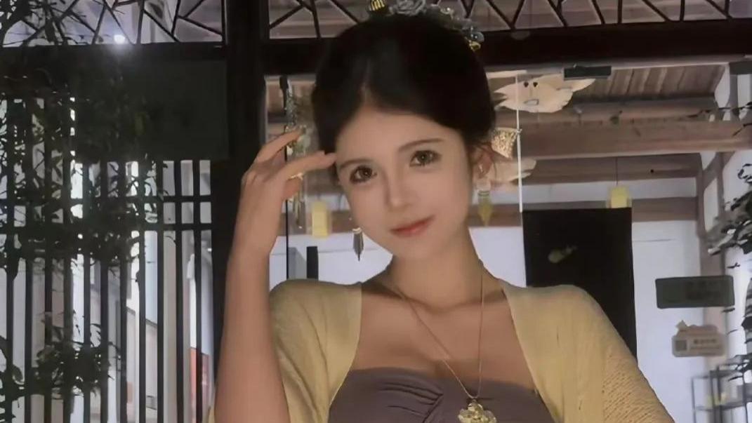 狗头萝莉卖饼被网友质疑会染病！