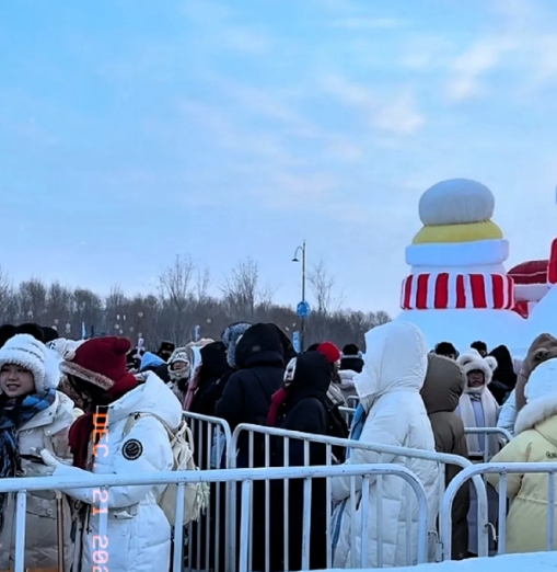 哈尔滨冰雪大世界12月21日开园