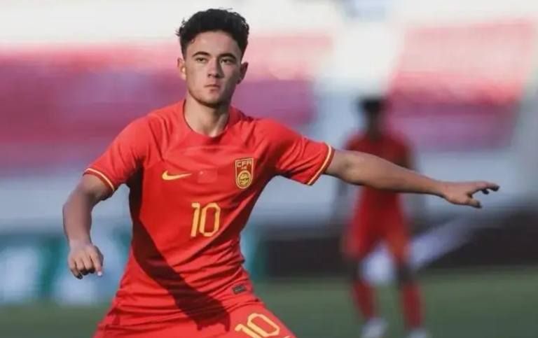 国少U17第四场对阵韩国引发多家德甲球探关注
德国著名足球杂志《kicker》报