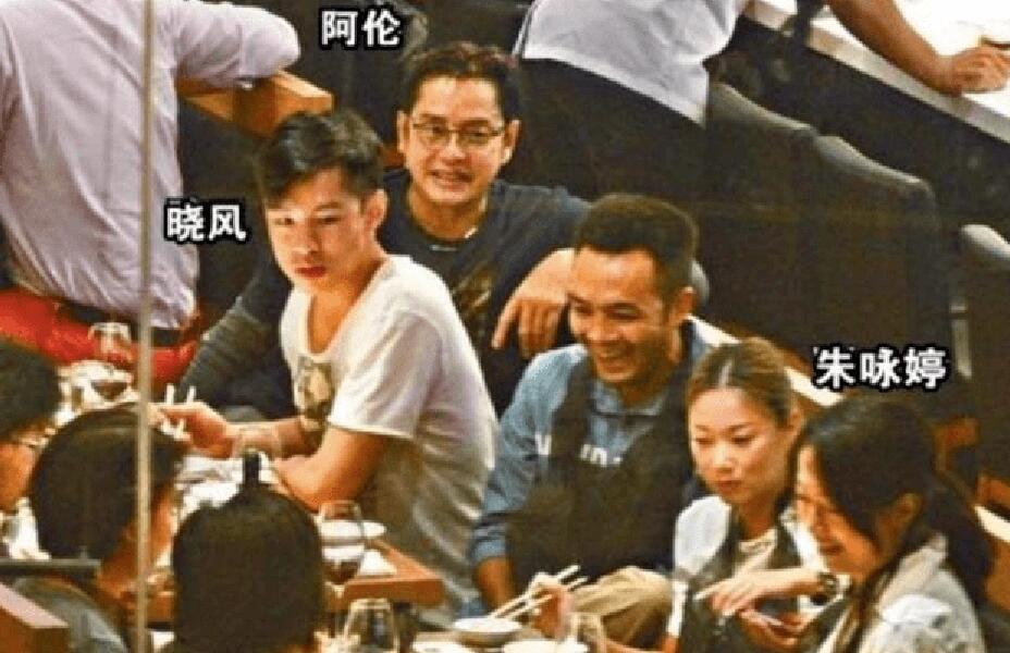 嫁天王隐婚12年，多次流产致不孕