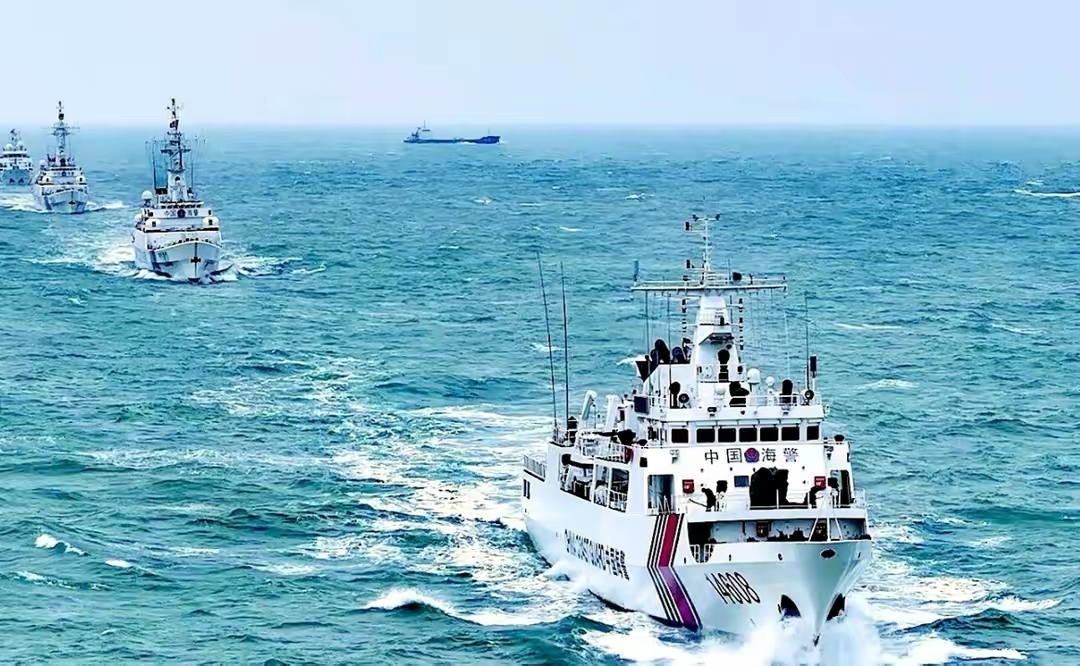 大陆海警11舰齐聚厦金海域，包围大小金门岛，保持高压不放松，常态化执法巡查不能停
