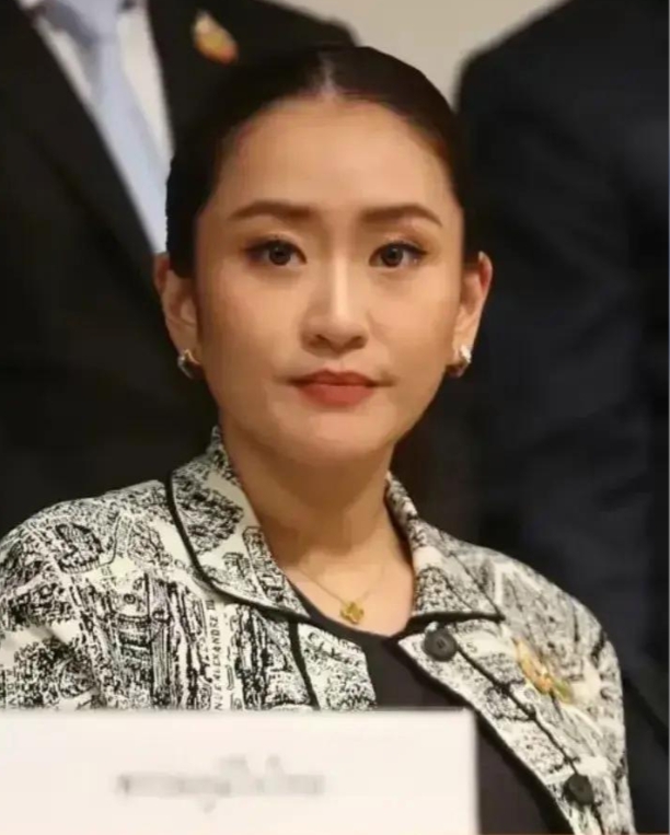 泰国总理佩通坦的薪酬揭秘：