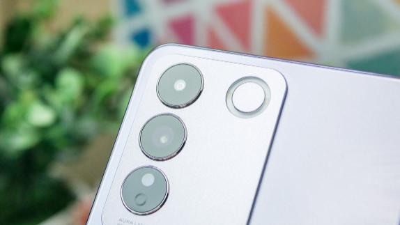 Vivo T2系列：纤薄设计背后的工程挑战与用户体验探析