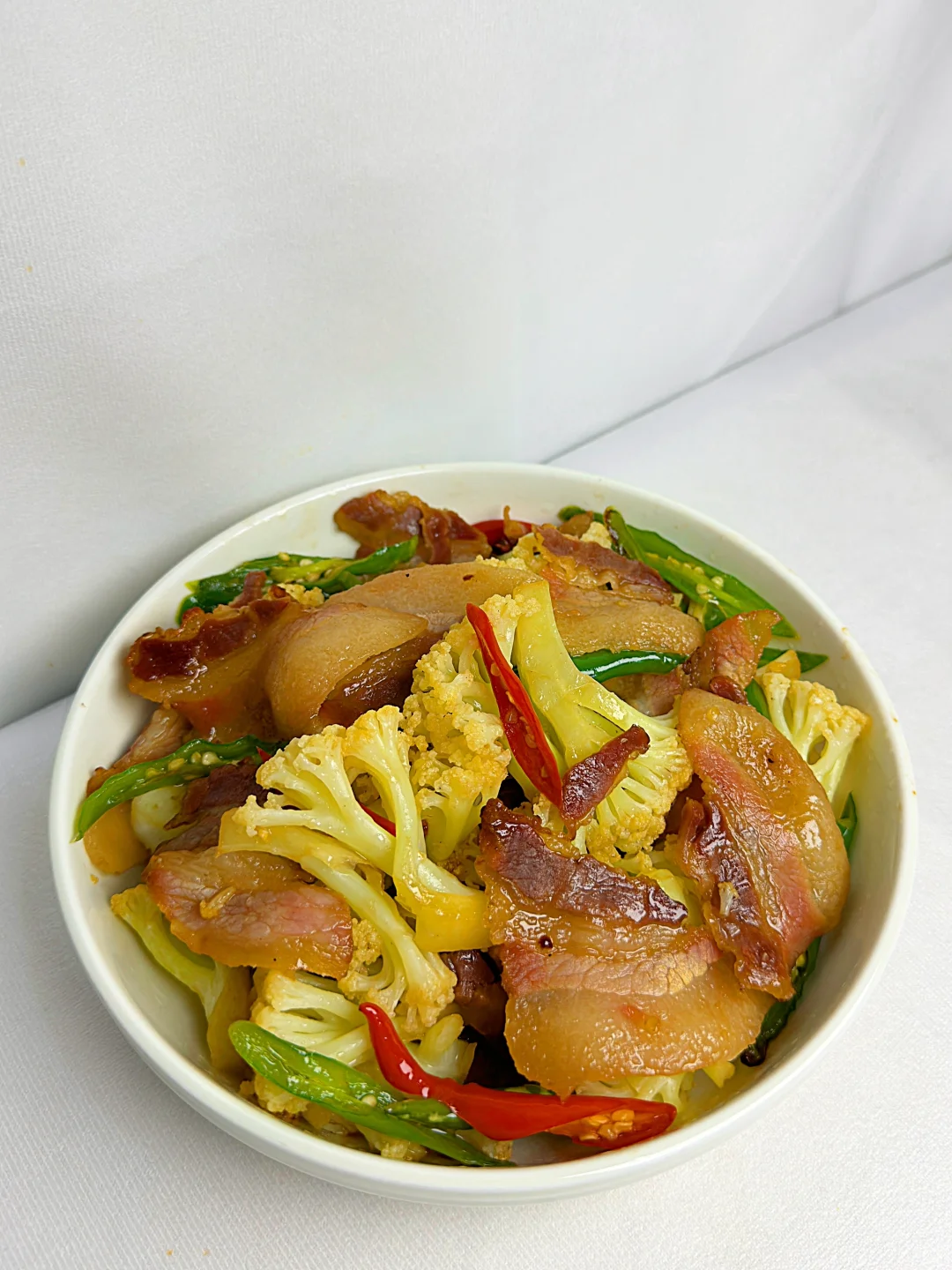 今天吃什么|在家做饭🍳花菜炒腊肉（附做法）
