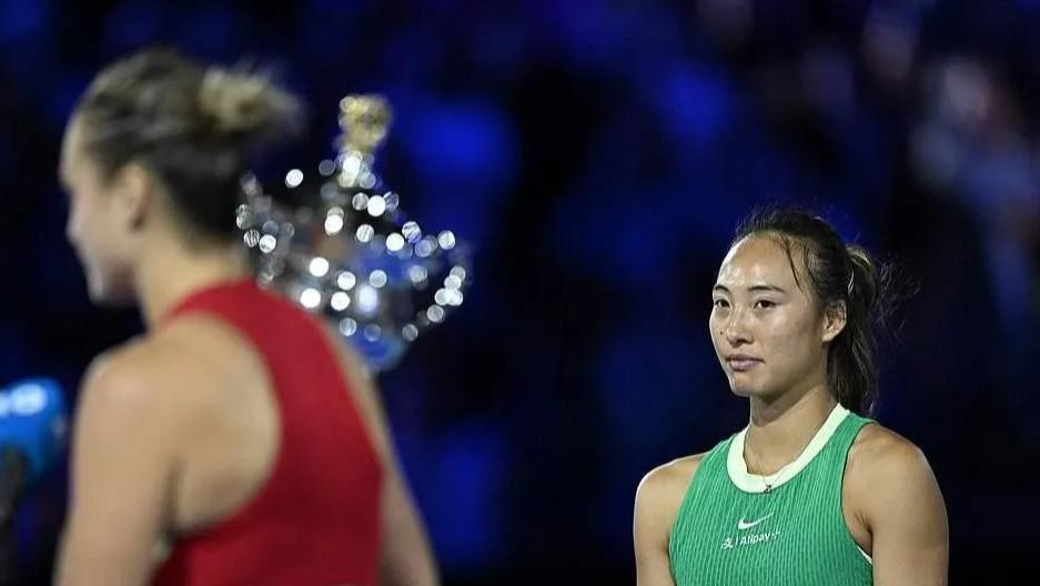 赛季回顾1月！德约后花园遭遇滑铁卢！郑钦文商竣程双星闪耀！