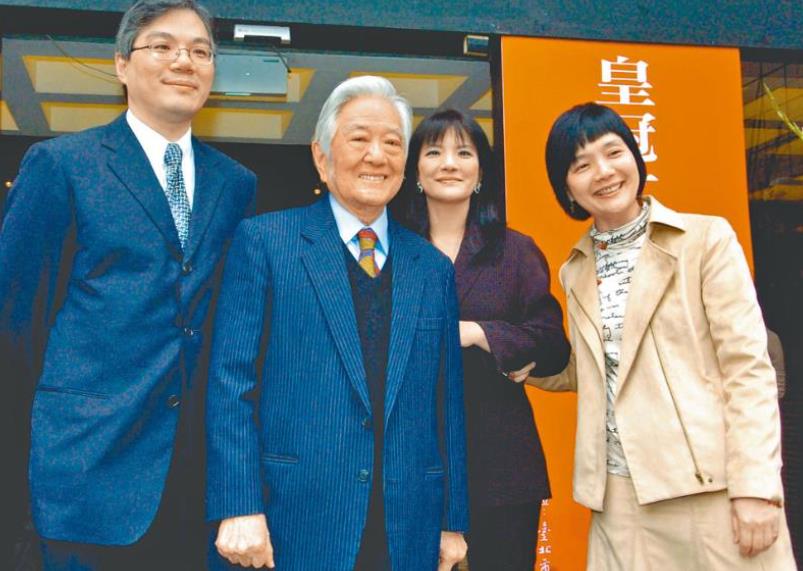 平鑫涛3个子女拒绝悼念琼瑶！
 
如果平家子女去悼念那才是无法理解的，悼念她嫁了