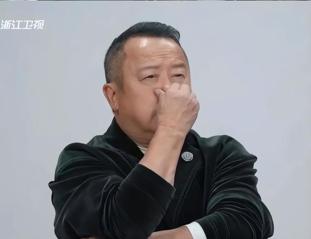 长得丑演技还尬,满脸写着“关系户”的5位艺人,看着就让人窝心(长得丑演技好的演员)-第39张图片-九妖电影 长得丑演技还尬,满脸写着“关系户”的5位艺人,看着就让人窝心(长得丑演技好的演员)-第39张图片-九妖电影