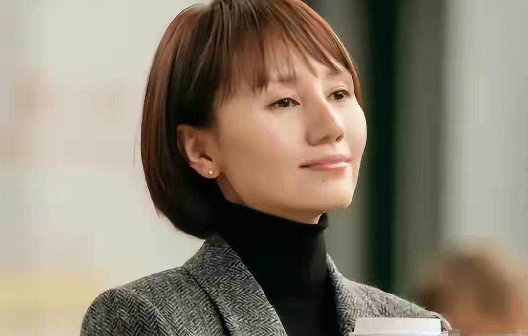 袁泉：以铁骨柔情书写演艺传奇