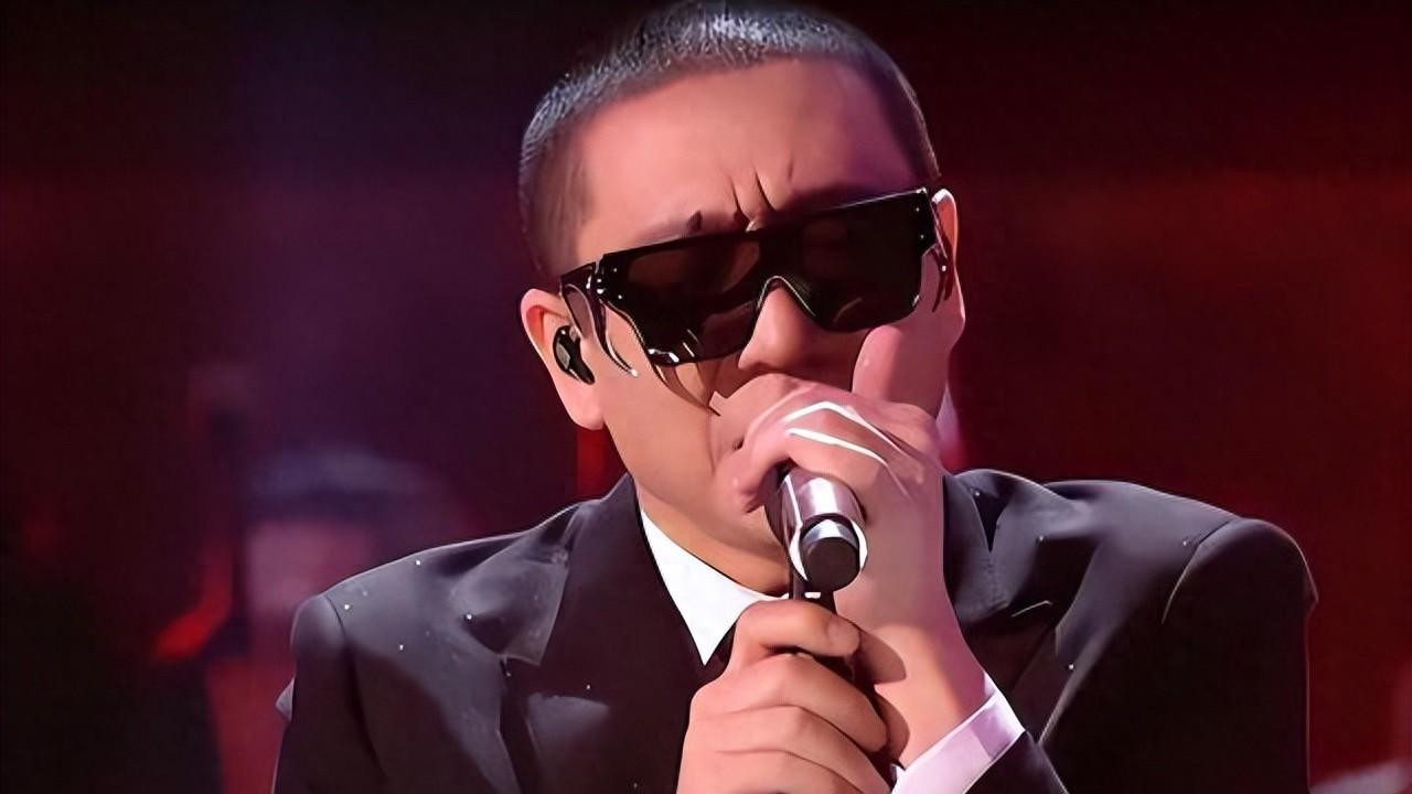 被称作是唱红白喜事的二手玫瑰是怎么火的？他的歌你认真听过吗？