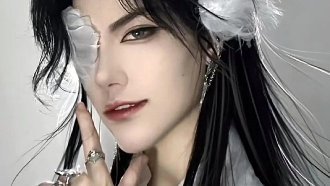 一人COS《天官赐福》全员22人，量产绝美！花城母亲满破碎感十足