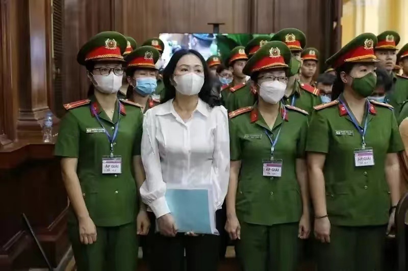 这事很不简单，越南也对房地产下手了！
地产大亨、曾经的越南女首富以诈骗120亿美