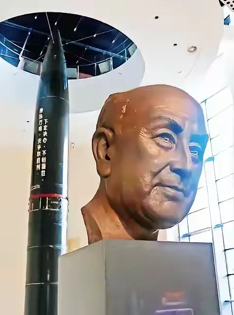 钱学森的待遇可是相当高的。