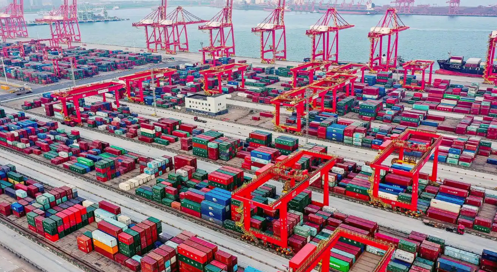 拜登连夜制裁中国，不到24小时，中方宣布对美断供！