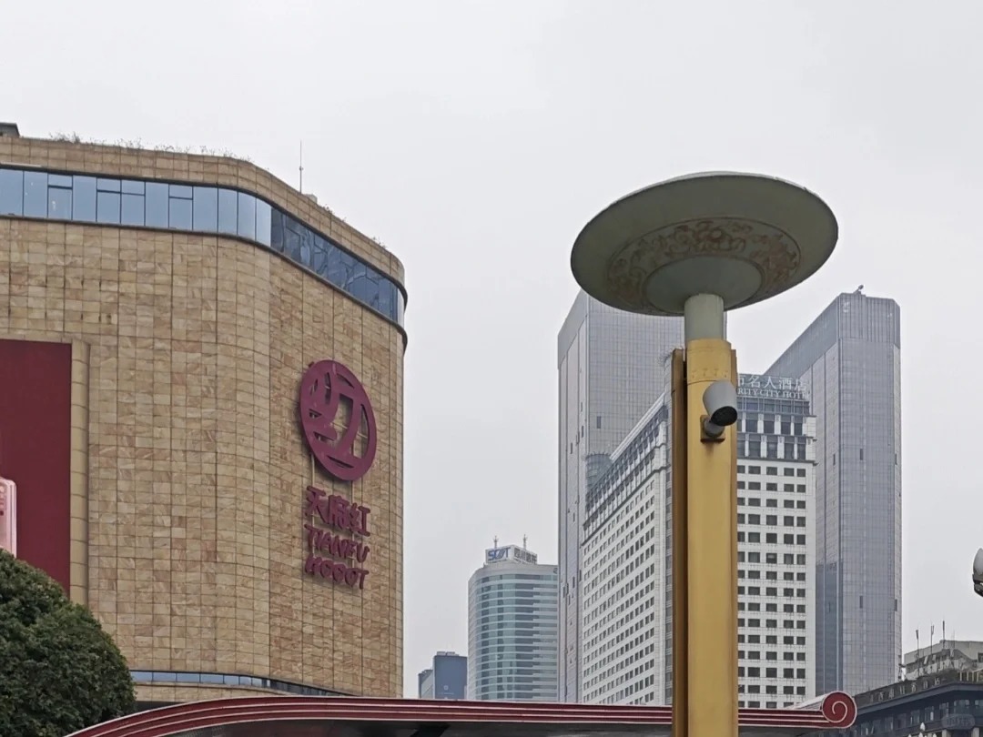 感觉……二次元拯救了天府红商场
去天府红，一定早点去！
早点去！
早点去！
我磨