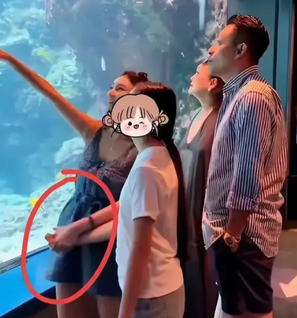 马筱梅很聪明。

她说婚前睁大眼，婚后闭着眼。

当汪小菲在台北下跪哭泣前妻的时